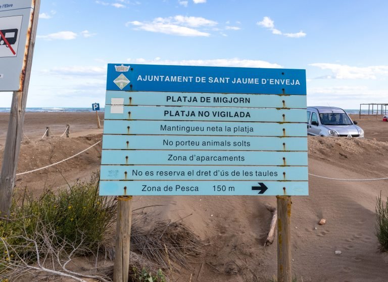 playa-migjorn-servicios